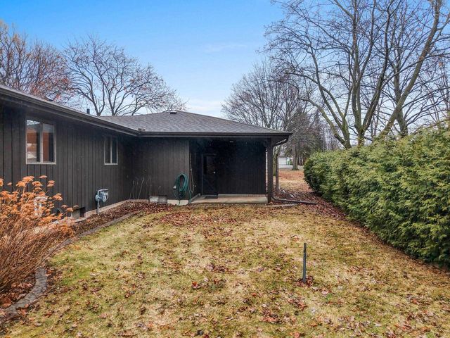 N9562 OTTE COURT, Appleton, WI 54915