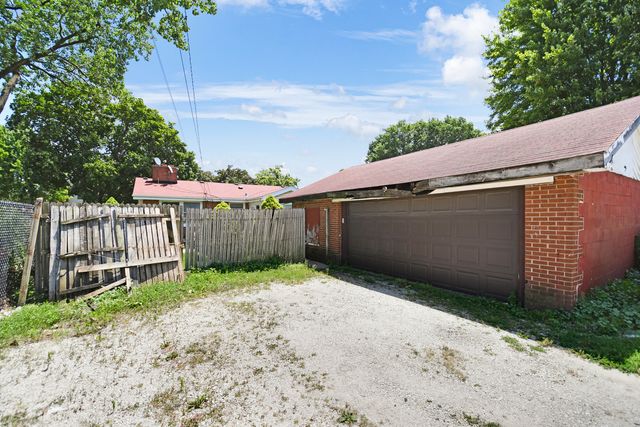 124 Sawyer Avenue, La Grange, IL 60525