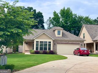 245 Fenwick Circle, Mcdonough, GA 30253