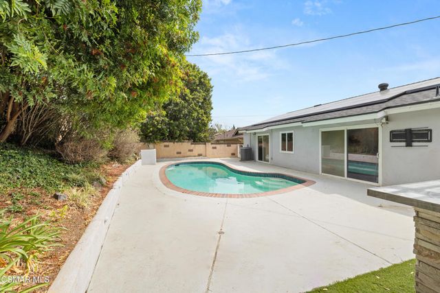3 Avenida De Las Flores, Thousand Oaks, CA 91360