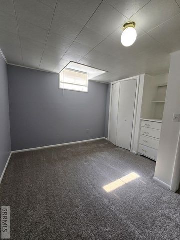 1571 Stanger Drive, Idaho Falls, ID 83404