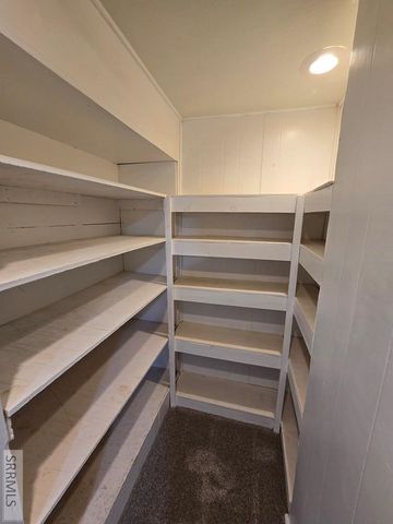 1571 Stanger Drive, Idaho Falls, ID 83404