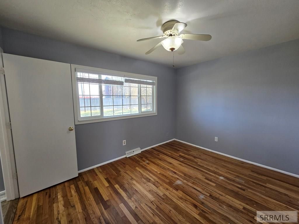 Image 16 of property listing at 1571 Stanger Drive, Idaho Falls, ID 83404