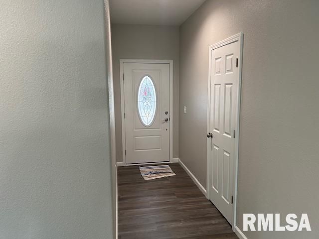 910 E Heights Avenue, Taylorville, IL 62568