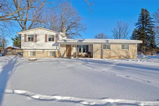 4380 Baza, Leonard, MI 48367
