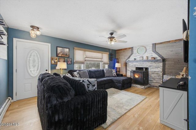 20 Campney Lane, Fort Ann, NY 12827