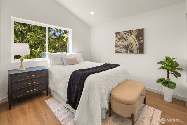 2650 NW 95th Street, Seattle, WA 98117