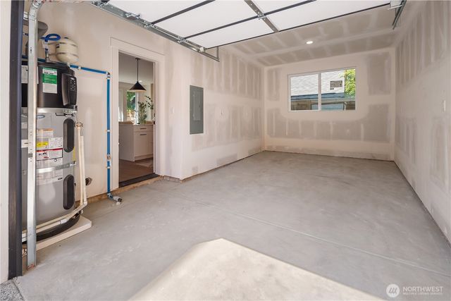 2650 NW 95th Street, Seattle, WA 98117