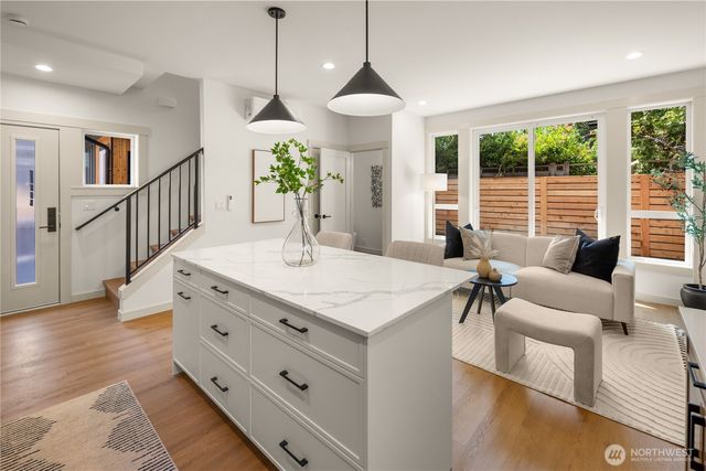 2650 NW 95th Street, Seattle, WA 98117