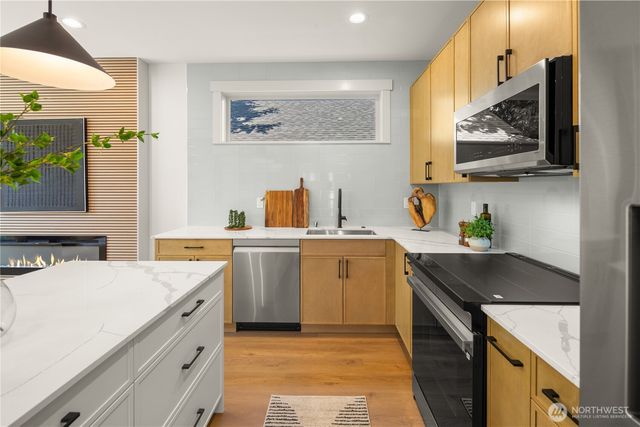2650 NW 95th Street, Seattle, WA 98117
