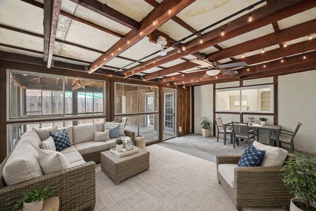 605 West Avenue, Pasadena, TX 77502