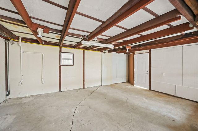 605 West Avenue, Pasadena, TX 77502