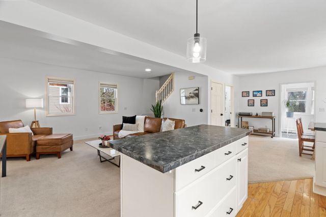 336 18th Avenue N, Hopkins, MN 55343