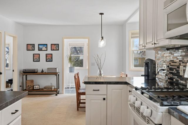 336 18th Avenue N, Hopkins, MN 55343