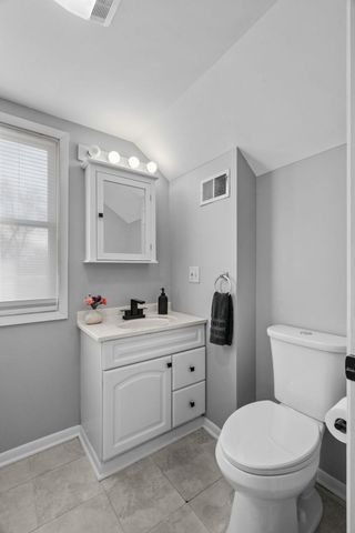 336 18th Avenue N, Hopkins, MN 55343