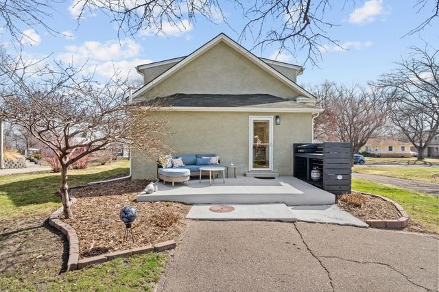 336 18th Avenue N, Hopkins, MN 55343