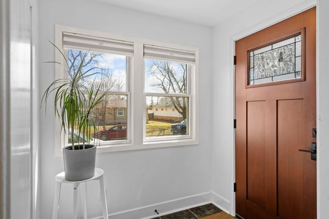 336 18th Avenue N, Hopkins, MN 55343