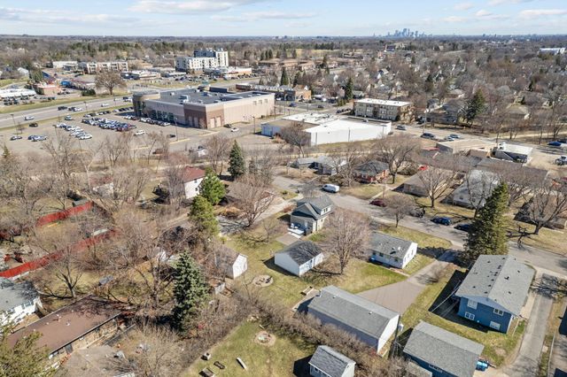 336 18th Avenue N, Hopkins, MN 55343