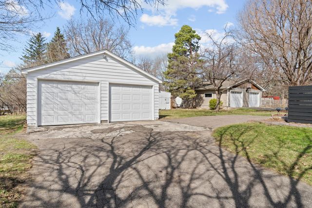 336 18th Avenue N, Hopkins, MN 55343