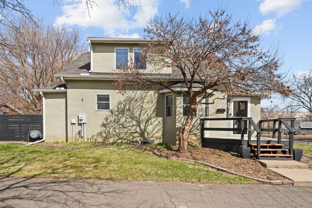 336 18th Avenue N, Hopkins, MN 55343