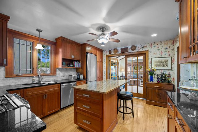 1801 Wellesley Avenue, Saint Paul, MN 55105