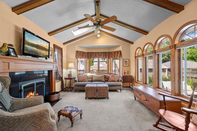 1801 Wellesley Avenue, Saint Paul, MN 55105
