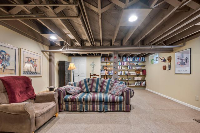 1801 Wellesley Avenue, Saint Paul, MN 55105
