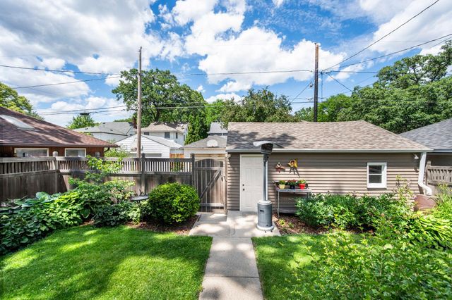 1801 Wellesley Avenue, Saint Paul, MN 55105