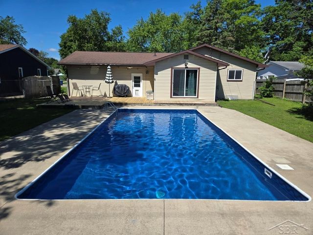 2878 Clayburn Road, Saginaw Twp, MI 48603