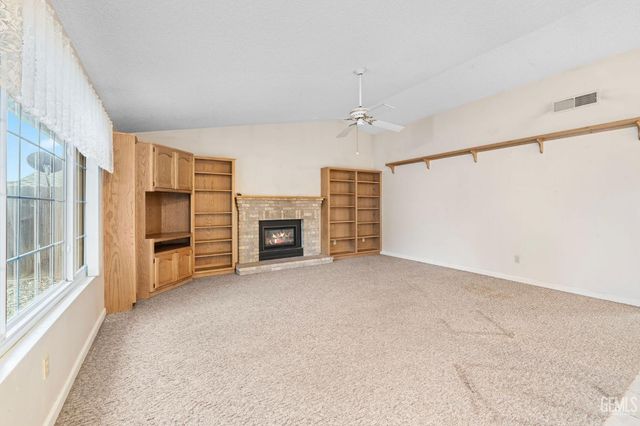 4621 McGinnis Street, Bakersfield, CA 93308