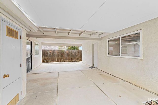 4621 McGinnis Street, Bakersfield, CA 93308