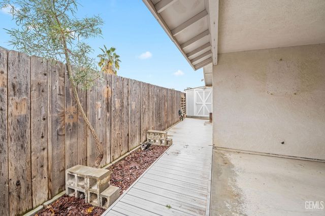 4621 McGinnis Street, Bakersfield, CA 93308