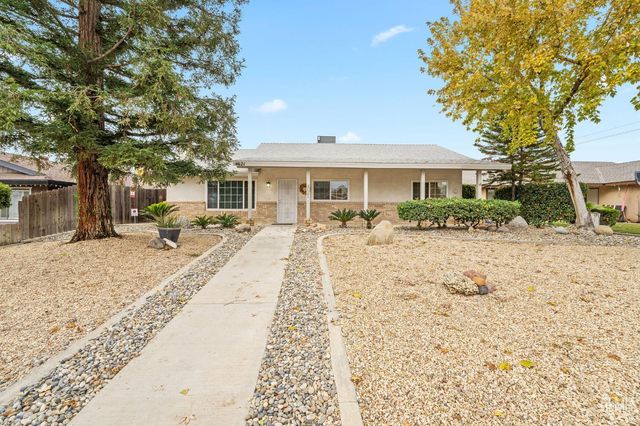 4621 McGinnis Street, Bakersfield, CA 93308