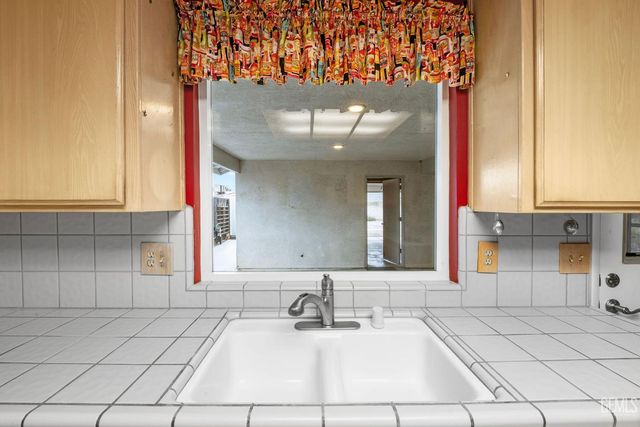 4621 McGinnis Street, Bakersfield, CA 93308