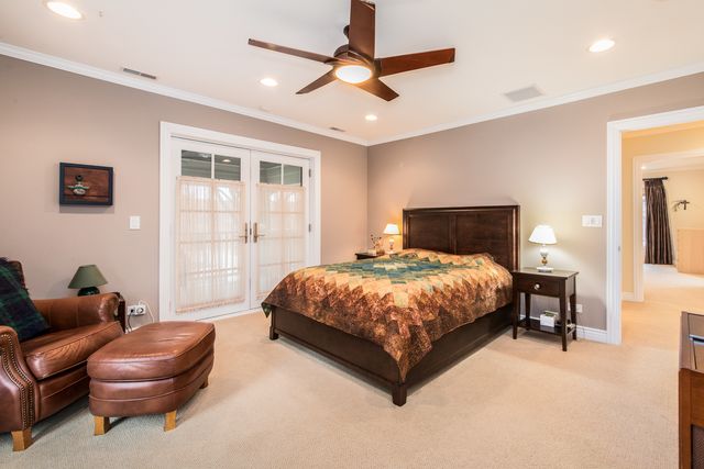 711 Jackson Avenue, River Forest, IL 60305