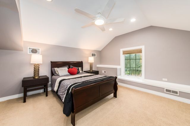 711 Jackson Avenue, River Forest, IL 60305