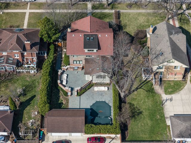 711 Jackson Avenue, River Forest, IL 60305
