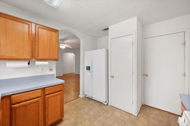 649 Blueberry Hill Lane, Mansfield, TX 76063