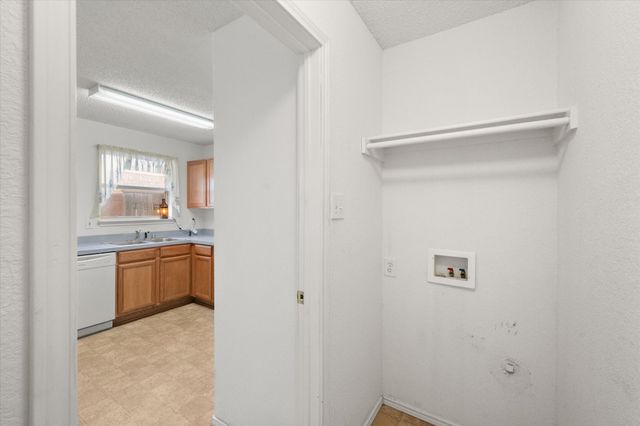 649 Blueberry Hill Lane, Mansfield, TX 76063