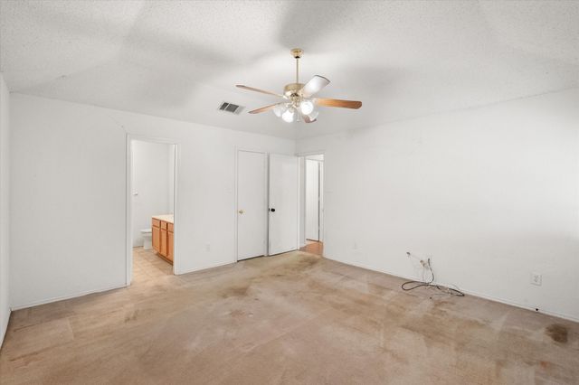 649 Blueberry Hill Lane, Mansfield, TX 76063