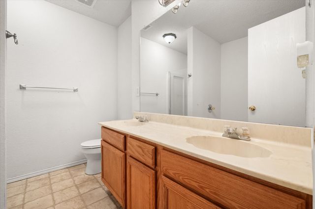 649 Blueberry Hill Lane, Mansfield, TX 76063