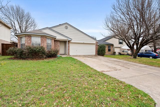 649 Blueberry Hill Lane, Mansfield, TX 76063