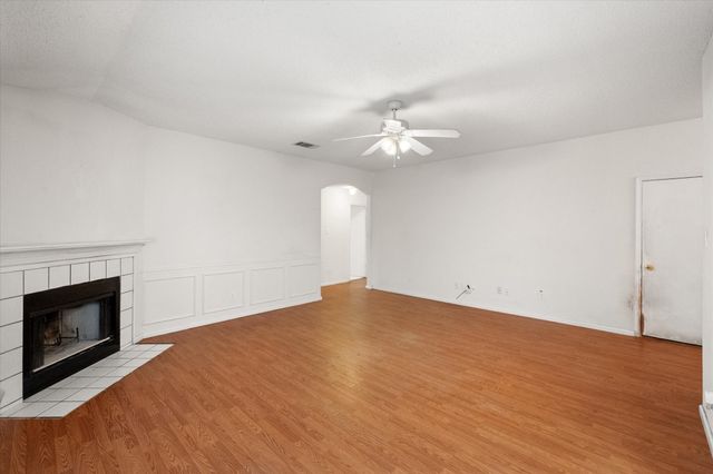 649 Blueberry Hill Lane, Mansfield, TX 76063