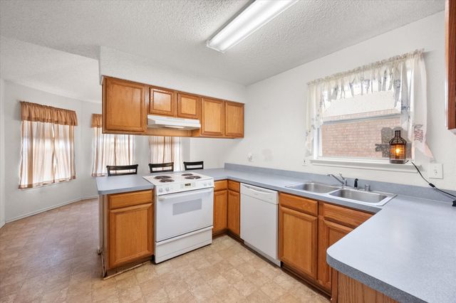 649 Blueberry Hill Lane, Mansfield, TX 76063