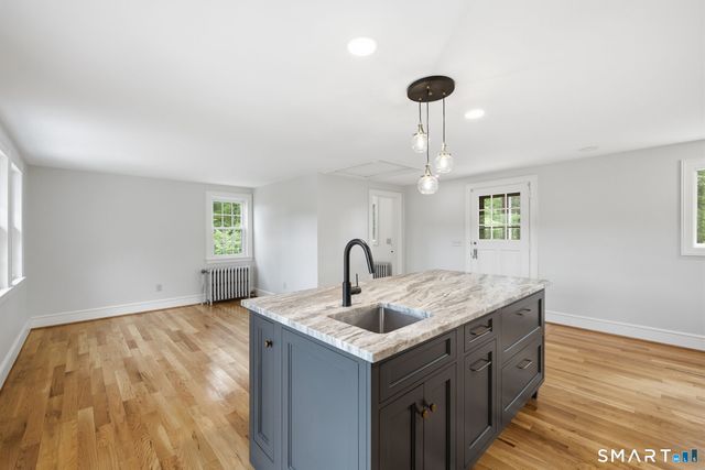 31 Higley Road, Granby, CT 06090