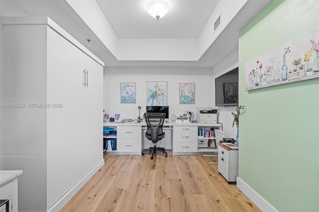 2641 N Flamingo Rd 304N, Sunrise, FL 33323