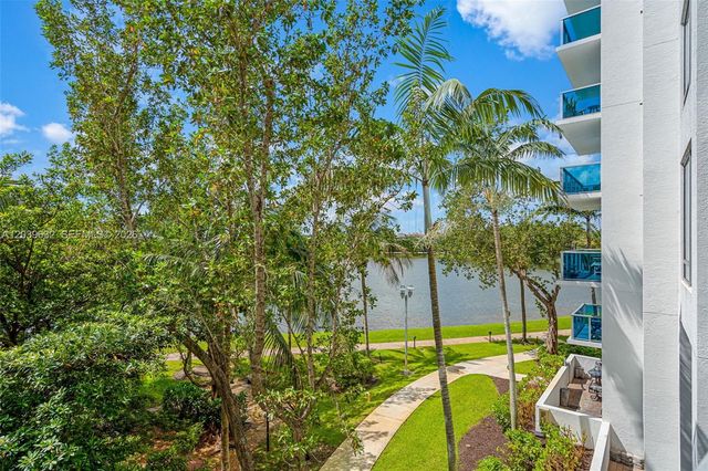2641 N Flamingo Rd 304N, Sunrise, FL 33323