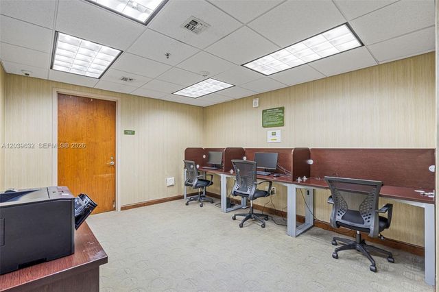 2641 N Flamingo Rd 304N, Sunrise, FL 33323
