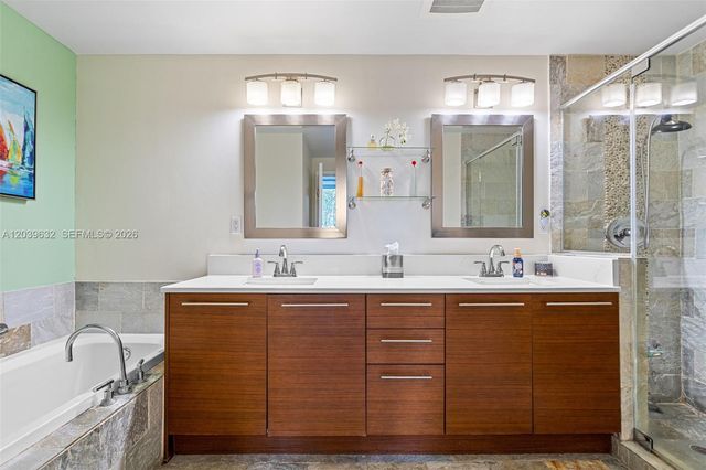 2641 N Flamingo Rd 304N, Sunrise, FL 33323