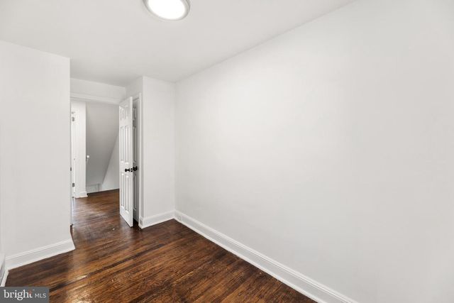 1451 W END DR, Philadelphia, PA 19151